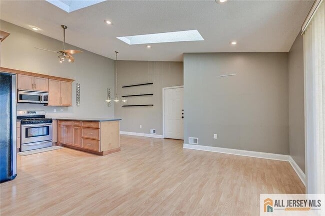 Building Photo - 268 Kempsey Dr