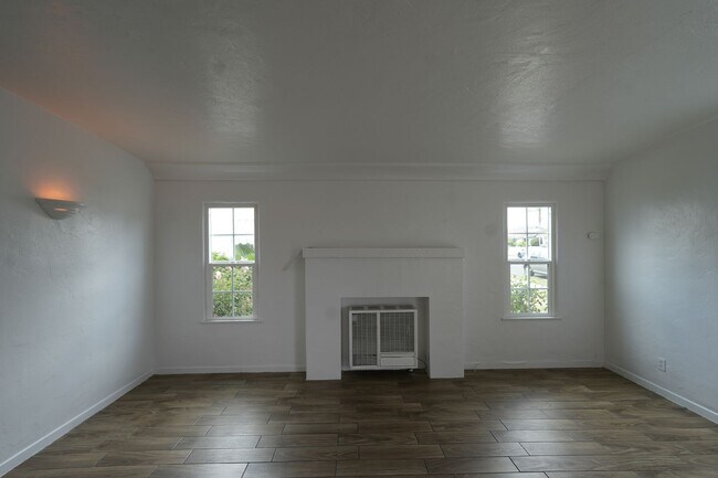 Building Photo - 917 ALAMEDA WU