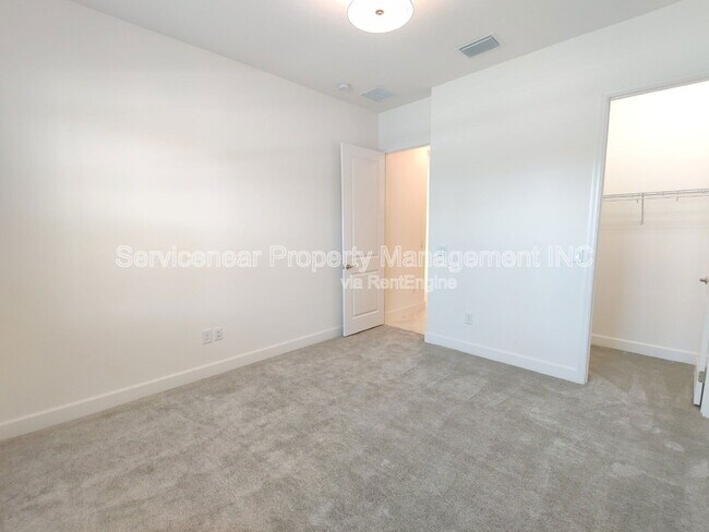 Building Photo - 32792 Tree of Life Ave