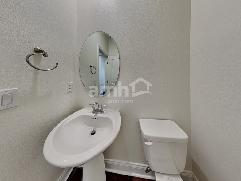 Building Photo - 3627 Windward Hls Blvd