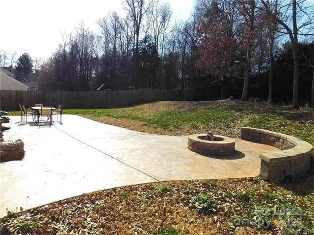 Building Photo - 15108 Strathmoor Dr