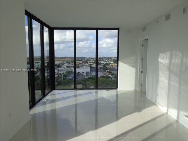 Building Photo - 5300 Paseo Blvd