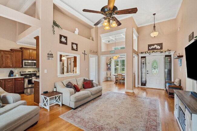 Building Photo - Furnished Pet Friendly Rental in Davie County with Flexible Lease Length!