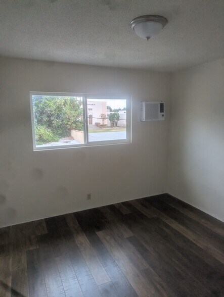 Bedroom 2 - 1311 Lyndon St