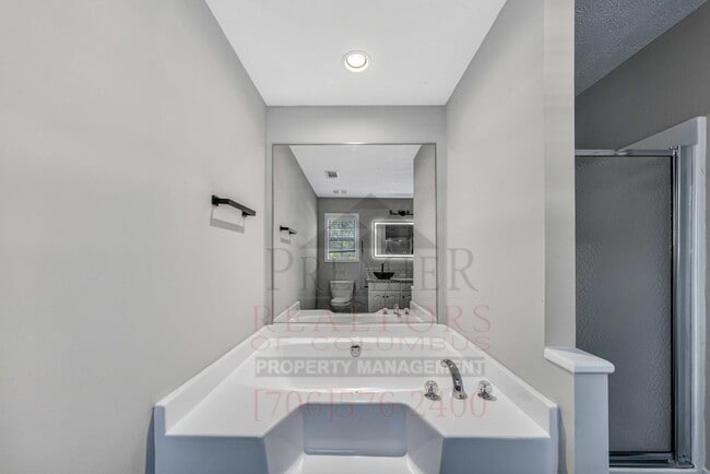 Building Photo - 4261 Valley Crest Dr