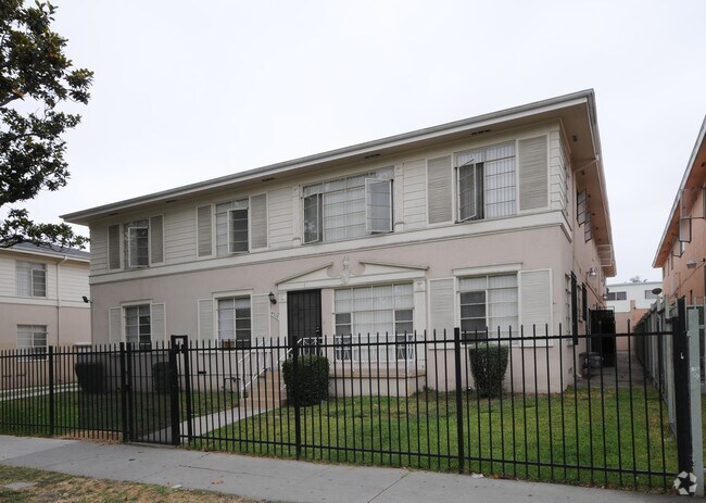 Primary Photo - 4918 Coliseum St