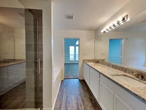 Building Photo - 6330 Big Oak Canyon Dr