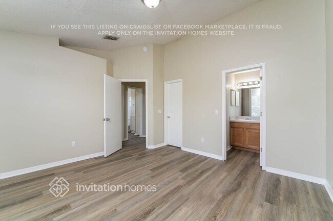 Building Photo - 2337 Cordova Ct