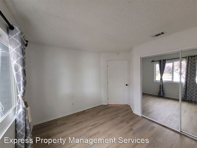 Building Photo - 1851 Eucalyptus St
