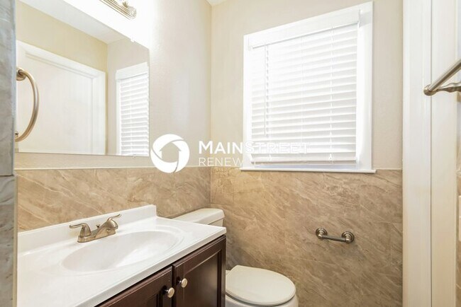 Building Photo - 3 Bedroom Pet-Friendly Home in Belton, MO ...