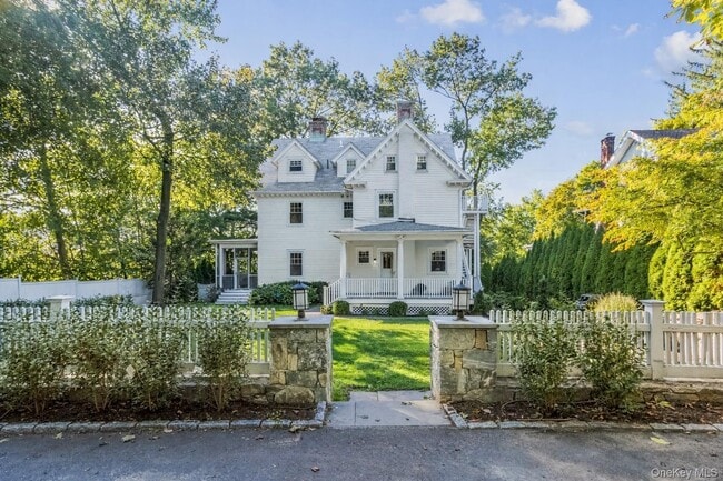 Building Photo - 309 Milbank Ave