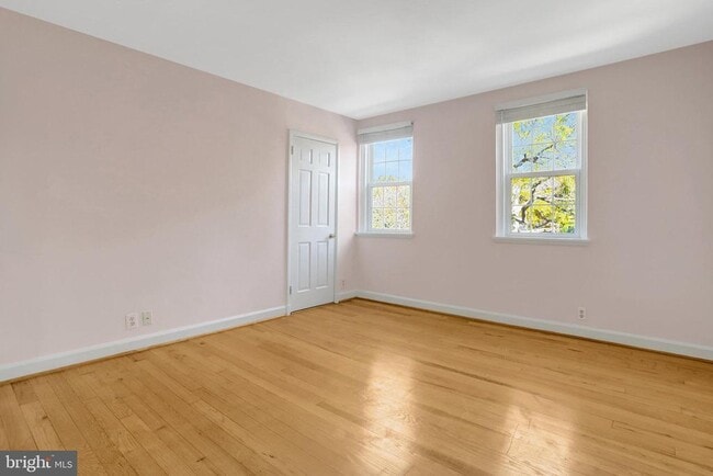 Building Photo - 4326 36th St S