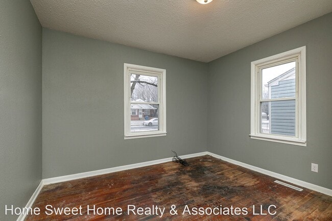 Building Photo - 2 br, 1 bath House - 1411 W Calhoun