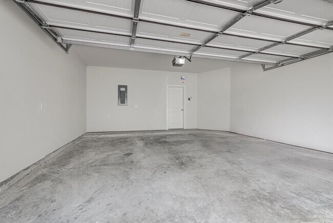 Building Photo - 3019 Hicks St