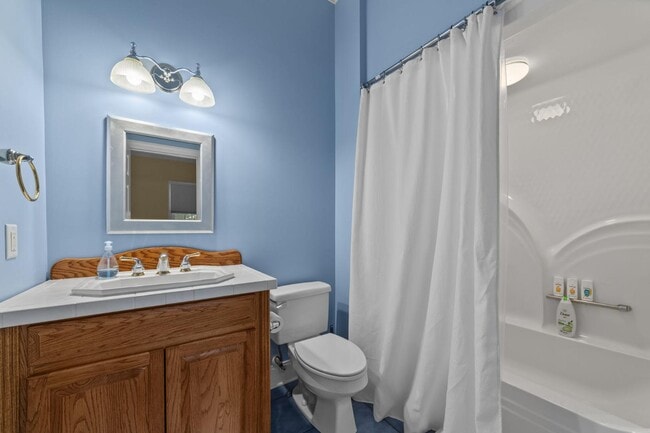 Building Photo - 450 Cox Rd