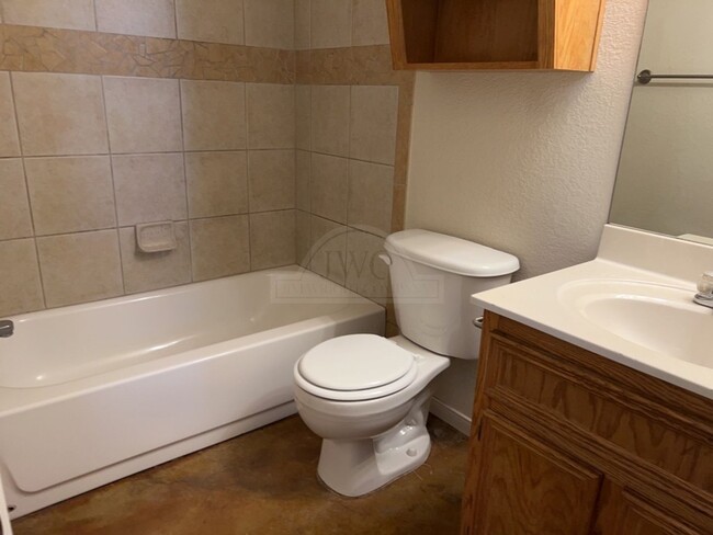 Building Photo - 1400 Powder River Dr