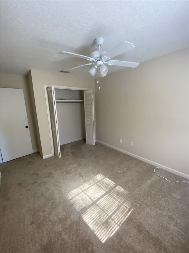 Building Photo - 3701 Donovan Dr