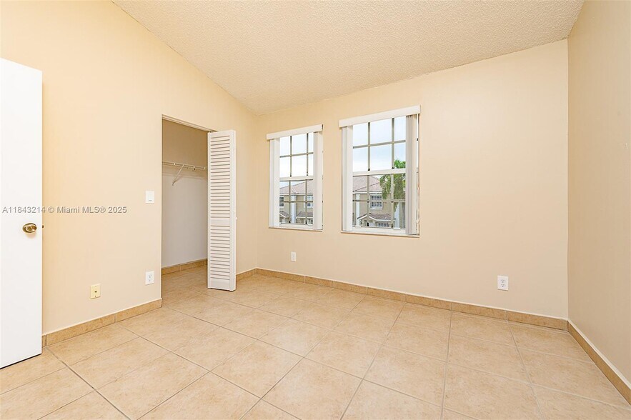Building Photo - 705 SW 122nd Ave