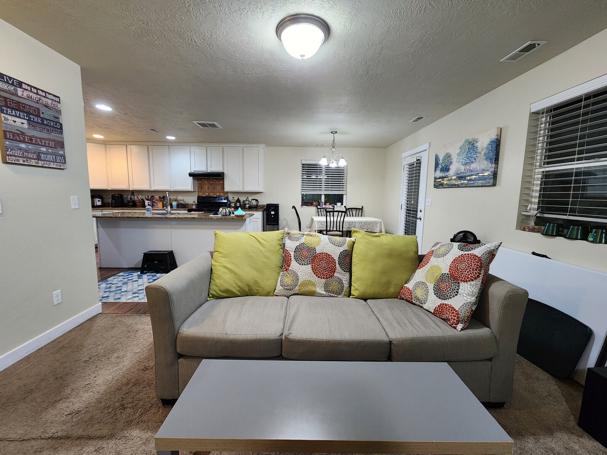 Building Photo - 1062 W Stonehaven Dr