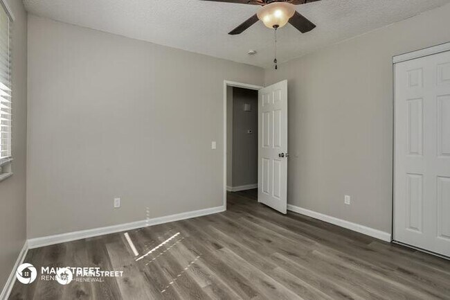 Building Photo - 2624 LINDSAY LN, FLORISSANT, MO 63031