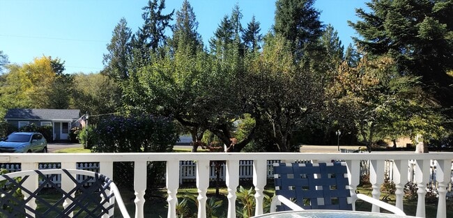 Building Photo - Scandia Waterfront! Furnished! Short lease...