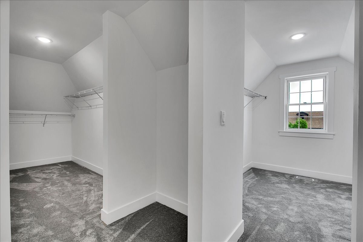 Building Photo - 21350 Somerset St