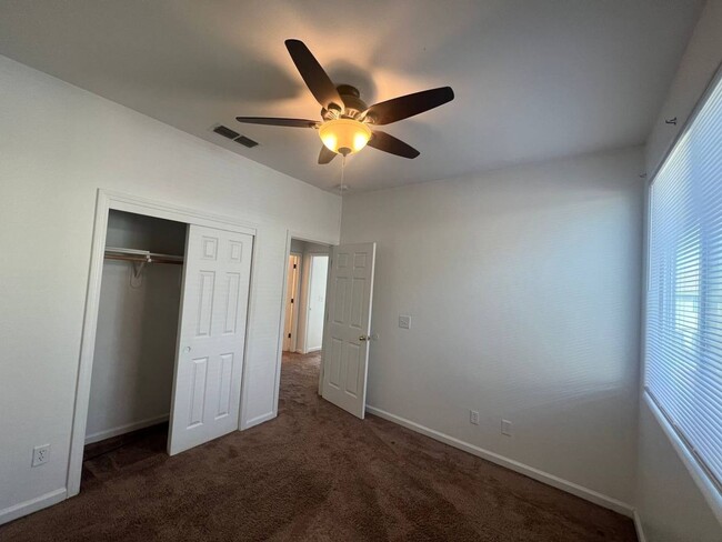 Building Photo - Summer Special $200 OFF!!!! 1st Month Rent!!!