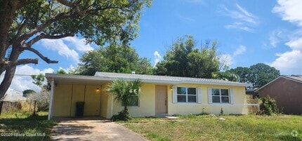 Building Photo - 320 St Regis Dr