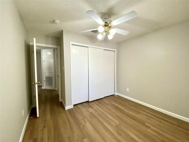 Building Photo - 2101 Jasper Ln