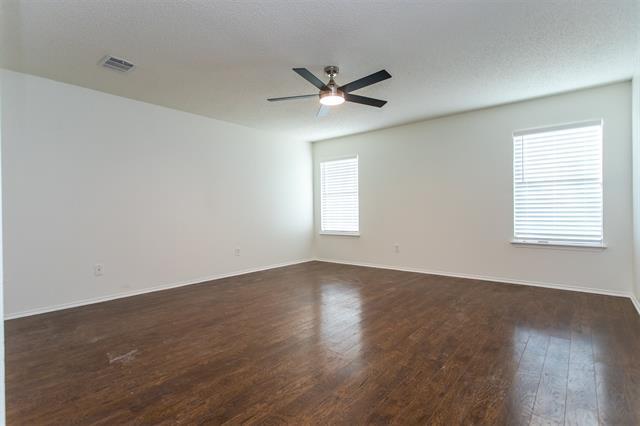 Building Photo - 2629 Clear Brook Dr