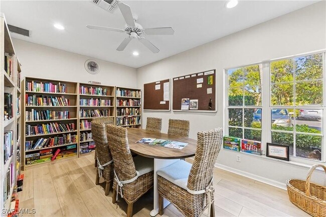 Building Photo - 2476 Orchid Bay Dr