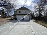 Building Photo - 115 Shoshone Ave