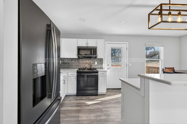 Building Photo - 113 Elk Run Dr