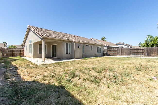 Building Photo - COMING SOON!! Cozy 3-Bedroom, 2-Bath Home in Merced