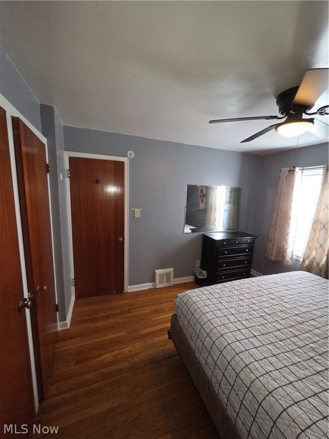 Building Photo - 4148 E 189th St