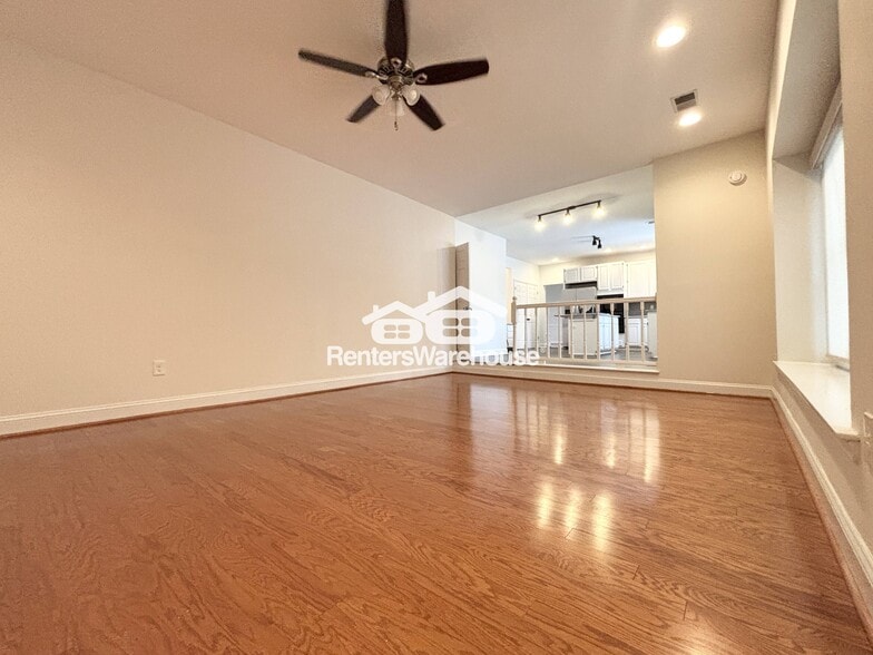 Building Photo - 10206 Sunway Terrace