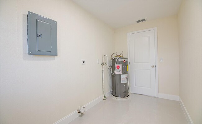 Building Photo - 3105 18th St