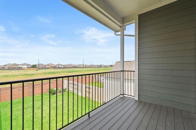 Building Photo - 21118 Garden Palm Dr