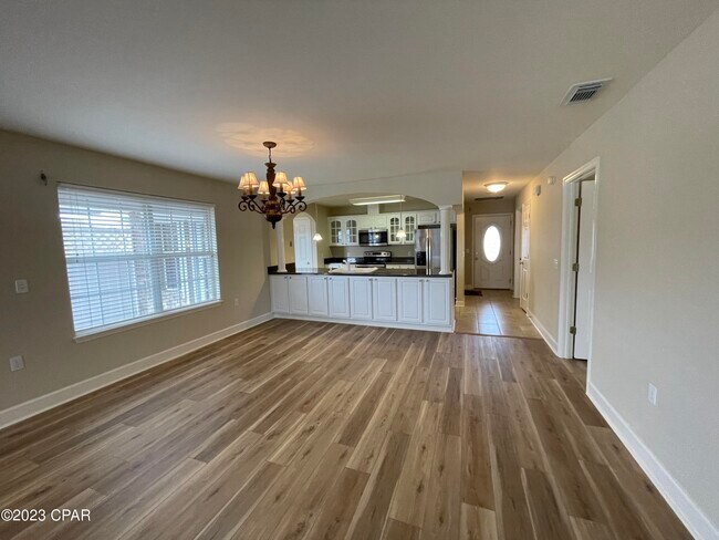 Building Photo - 114 Lakeridge Dr