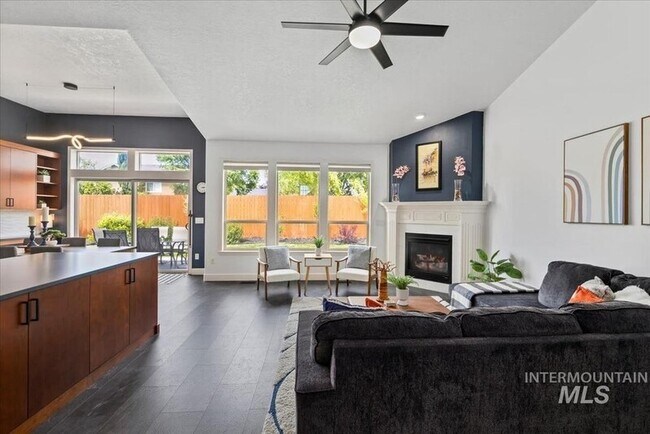 Building Photo - 12580 W Mardia St