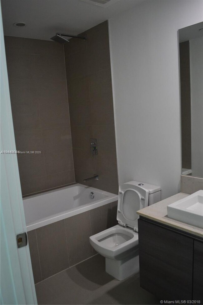 Building Photo - 1080 Brickell Ave