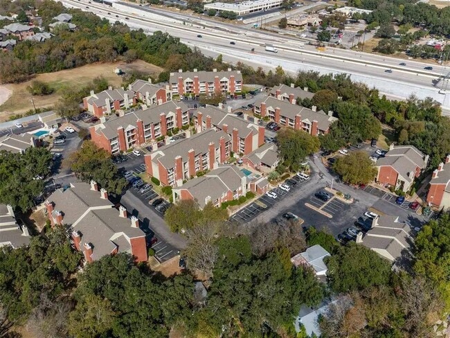 Building Photo - 7610 Cameron Rd