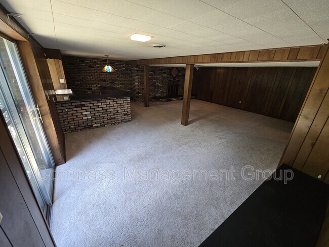 Building Photo - 3109 Dekalb Dr SW