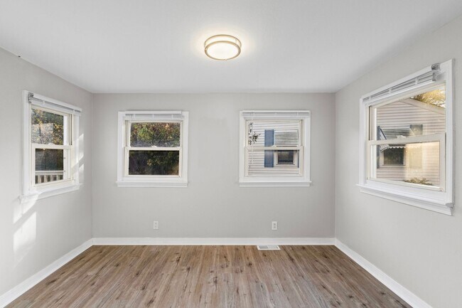 Building Photo - Sweet on Nectar