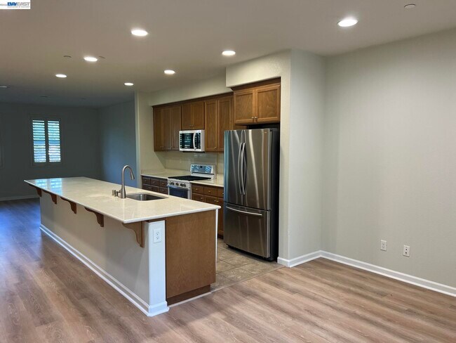Building Photo - 5683 Melodia Cir