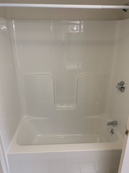 Building Photo - 220 Providence Rd