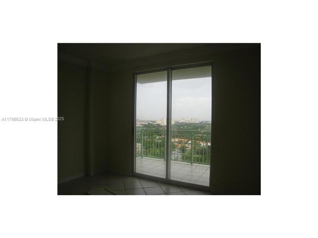 Building Photo - 3500 Coral Wy