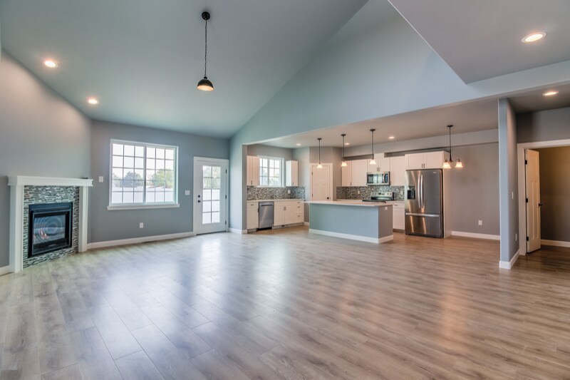 Building Photo - 663 S 83rd Ave