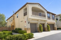 Building Photo - Updated Spacious 2 Bedroom Condo with attached garage in West Murrieta