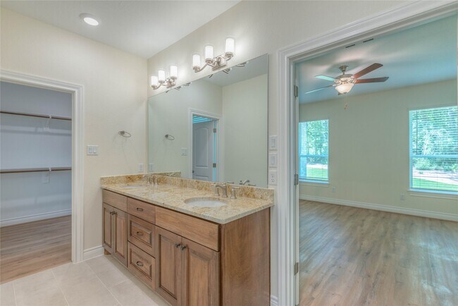 Building Photo - 12871 Oak Barrel Rd